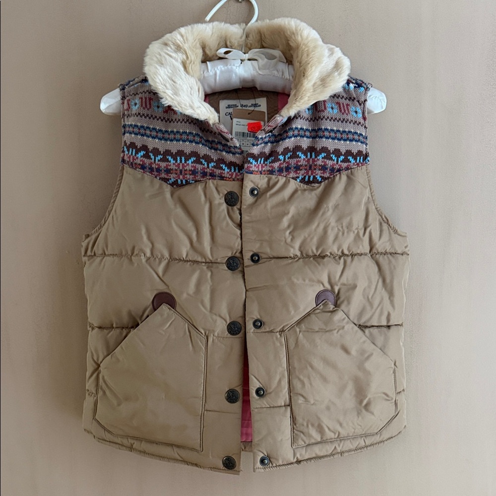 WHO A U Tan Puffer Vest with Faux Fur Collar and Patterned Yoke
